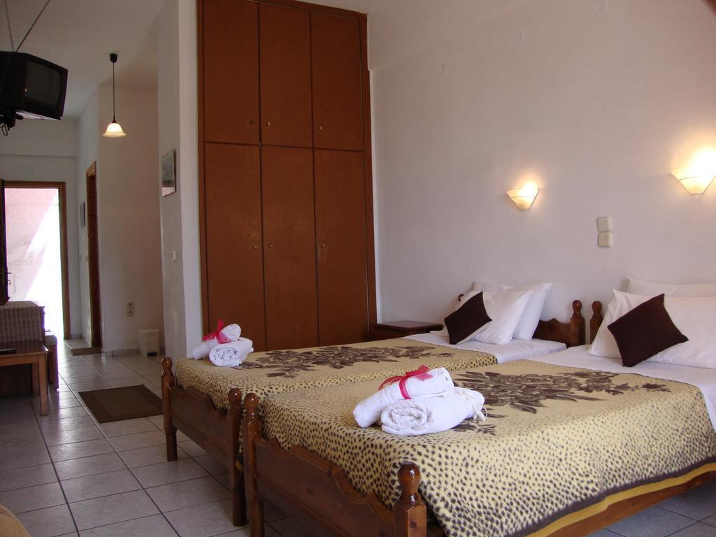 פאלאוקסטריצה Ipsia Apartments חדר תמונה