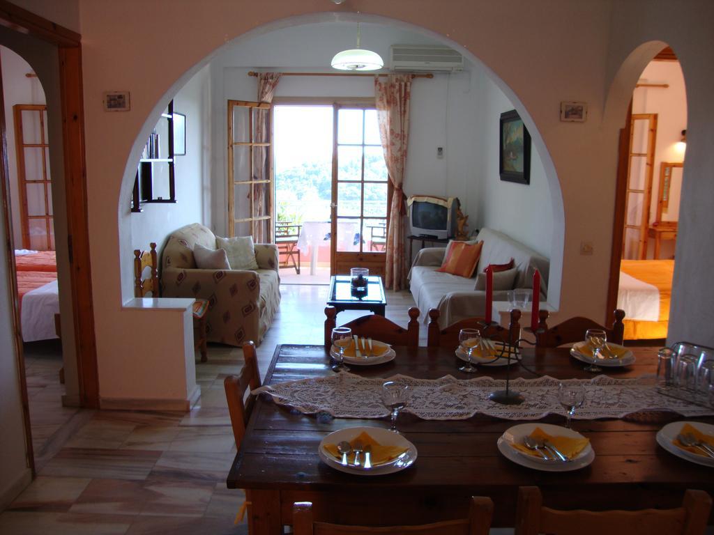 פאלאוקסטריצה Ipsia Apartments חדר תמונה
